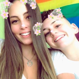 Meet your Posher, Caitlin